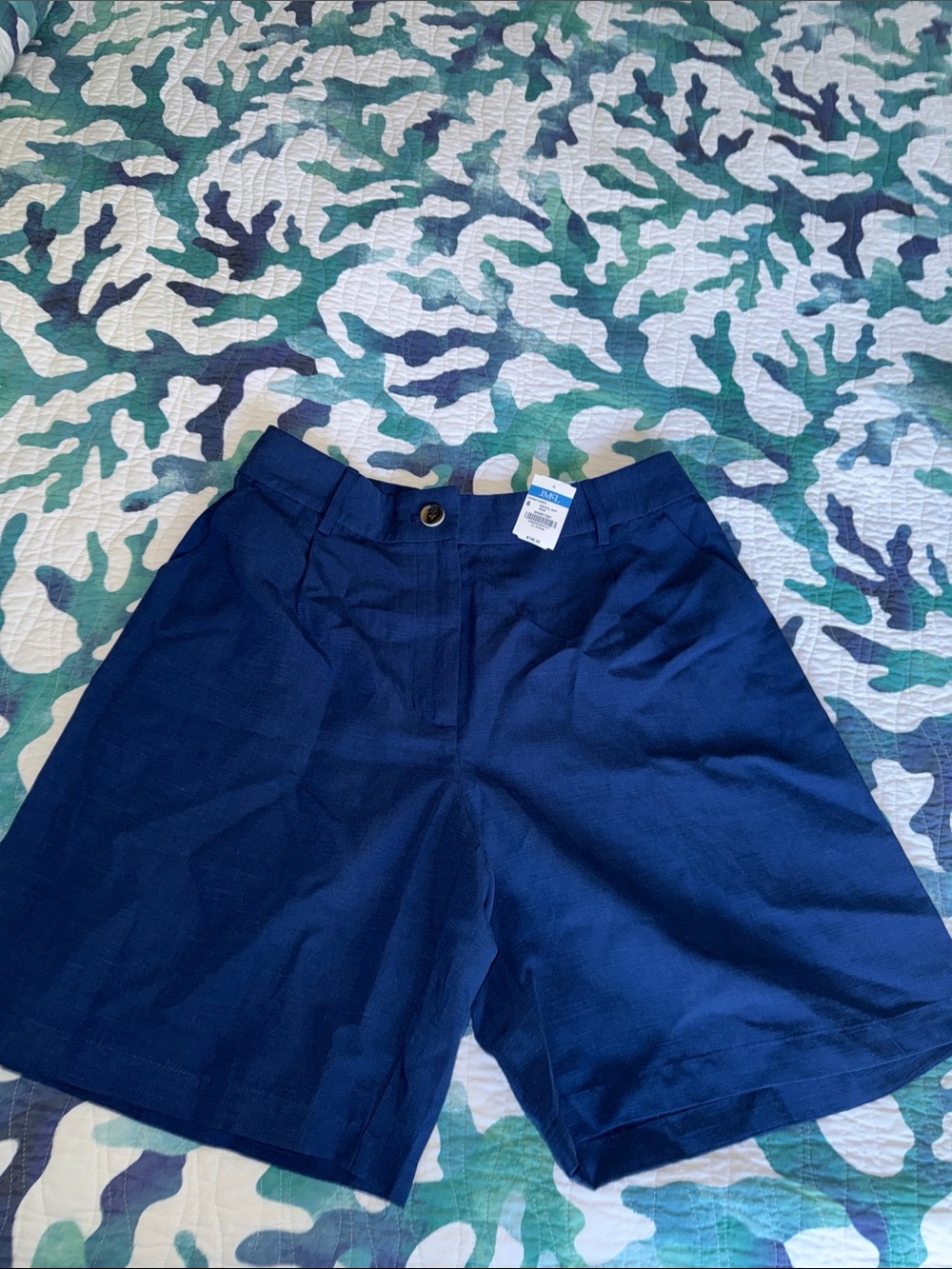 J Mclaughlin Women’s Classic Cooper Linen Navy Shorts